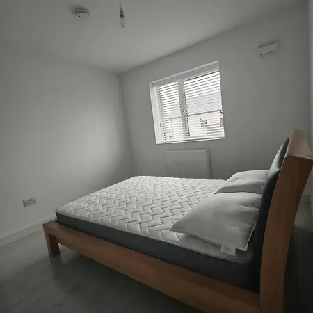 Bed & Breakfast Double *